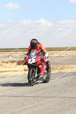 media/Nov-03-2024-TrackDaz (Sun) [[44580f4982]]/B Group/1220pm (Wheelie Bump)/